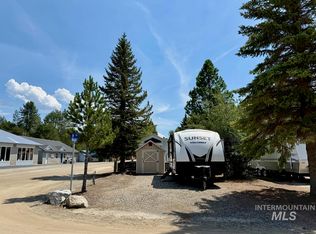 15 B St, Cascade, ID 83611