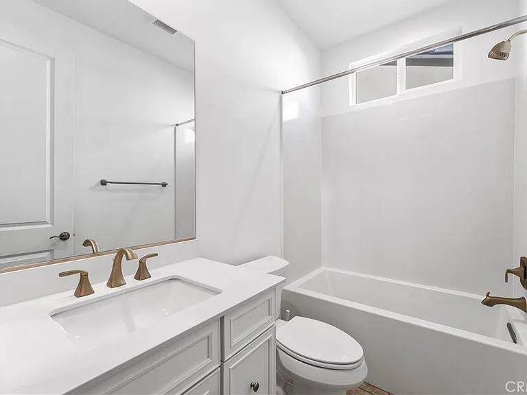 105 Shear — Photo 11