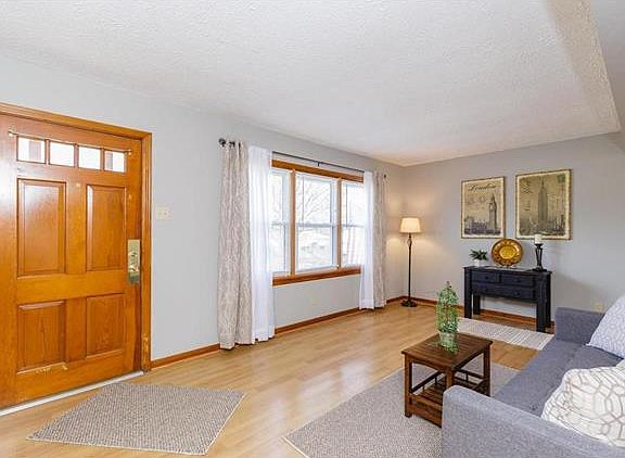 3rd image of 3212 Lynros Dr
