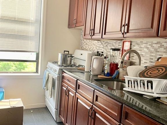 2nd image of 3616 24th Ave APT 4D