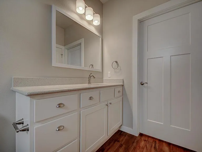 240 Rose Dr #A — Photo 19
