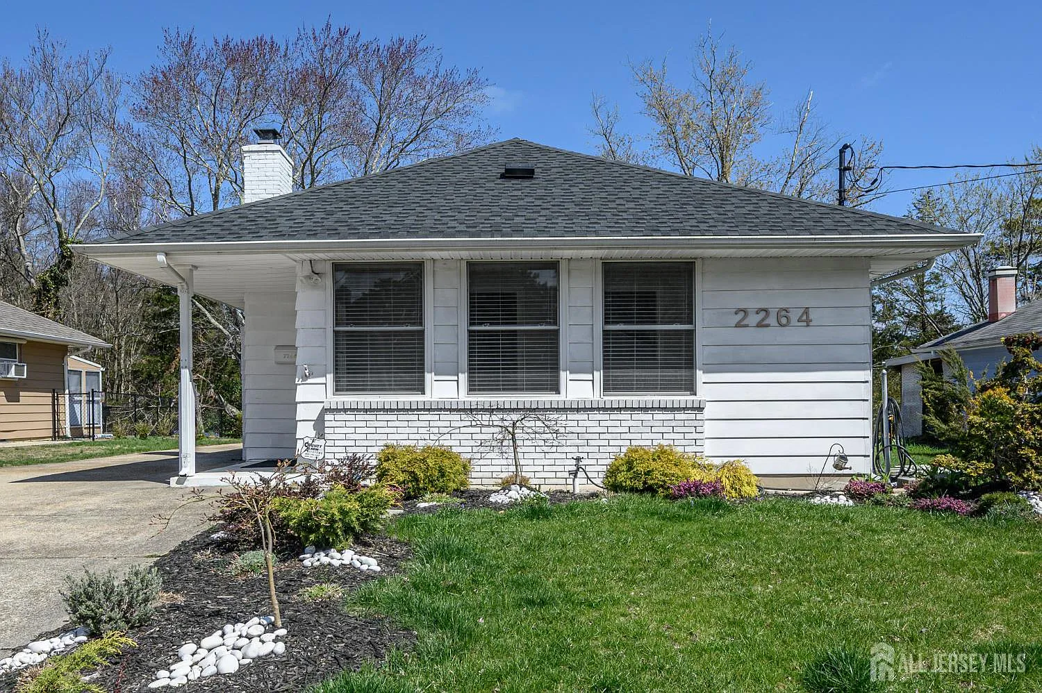 2264 Hovsons Blvd photo 1