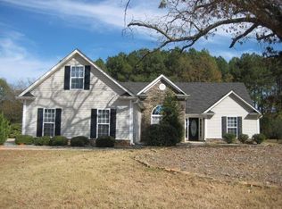 1204 Bridge Crest Dr, Winder, GA 30680