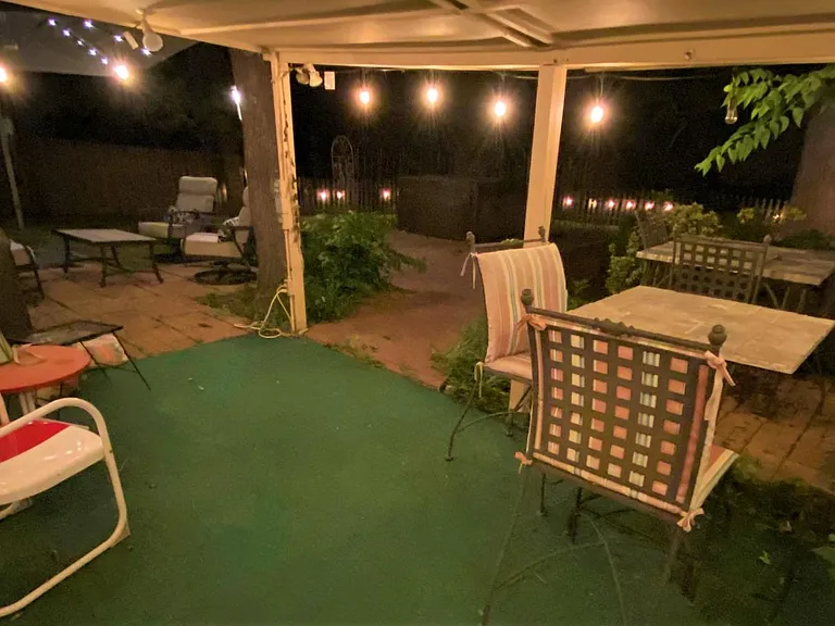 847 Middle Run Ct — Photo 38