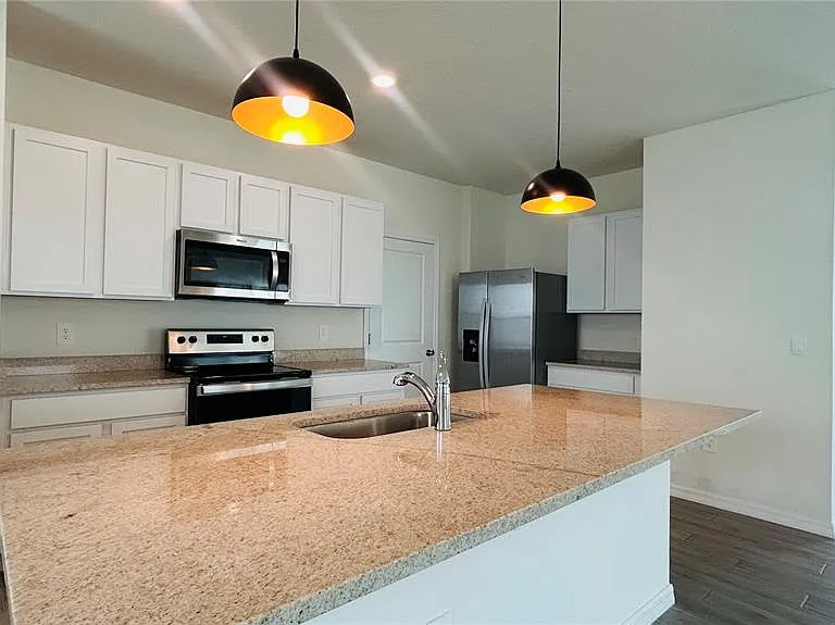 5164 SW 49th Ln — Photo 6