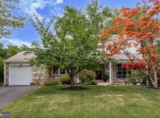 836 Timber Ln, Dresher, PA 19025