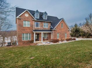 19 Garden Ln, Morgantown, WV 26501