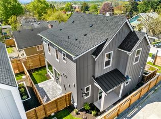 6728 17th Ave NW #B, Seattle, WA 98117