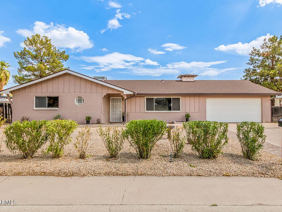 1st image of 2207 W MEADOW Drive