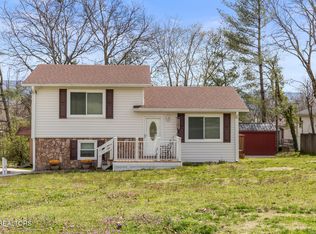 609 Lawrence St, Etowah, TN 37331