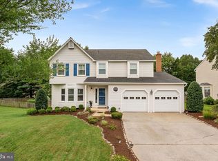 20049 Great Falls Forest Dr, Great Falls, VA 22066