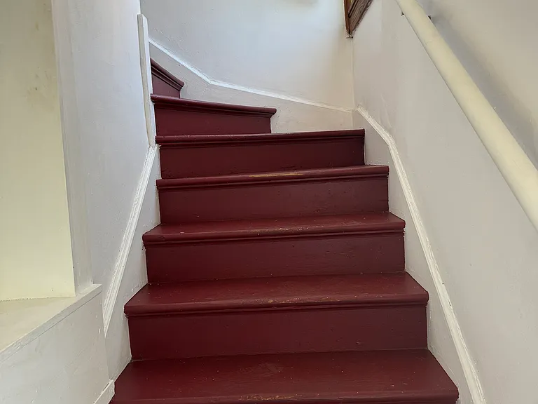 221 Ridgewood Ave — Photo 14