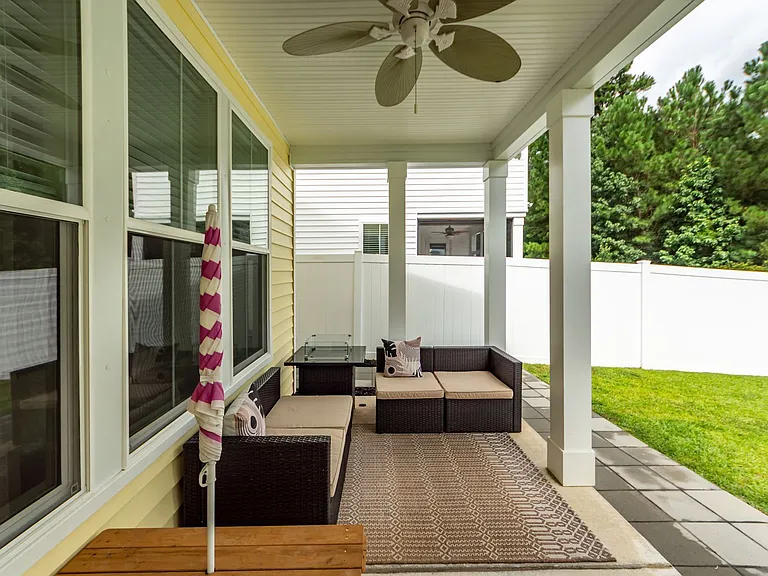 121 Hawthorne Landing Dr — Photo 19