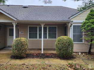 309 Kinglet Dr, Monroe Township, NJ 08831