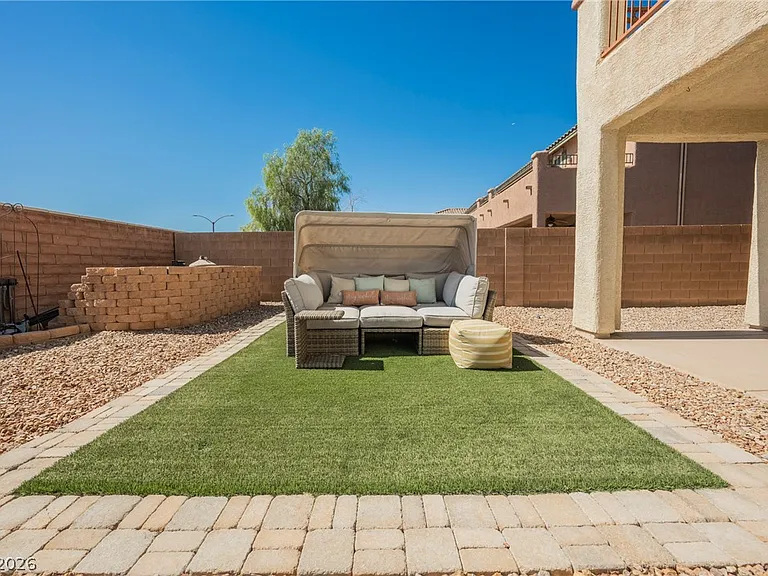 9562 Staff Ln — Photo 45
