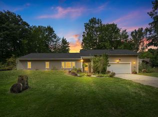 18145 148th Ave, Spring Lake, MI 49456