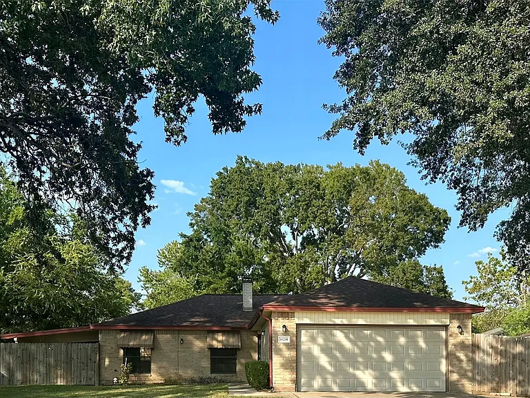 13258 Bluff View Dr — Photo 1