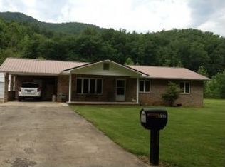 332 Fred Peterson Rd, Erwin, TN 37650