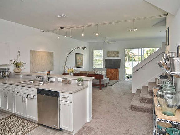 Davis Rd Fort Myers FL 33908-small-006-6-DavisPreserve 3777-666x442-72dpi_01232025