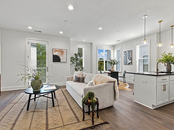 3rd image of 505 Community Ct #202