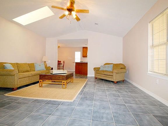 5th image of 186 Wright Cir