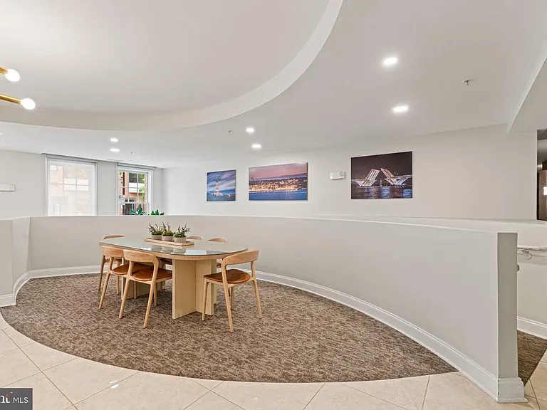 1115 Cameron St #101 — Photo 25