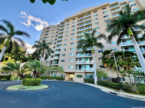 94-302 Paiwa St APT 201, Waipahu, HI 96797