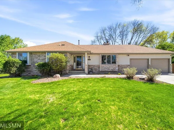 16982 Weaver Lake Dr, Maple Grove, MN 55311