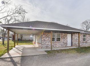 104 E Howard St, Roland, OK 74954