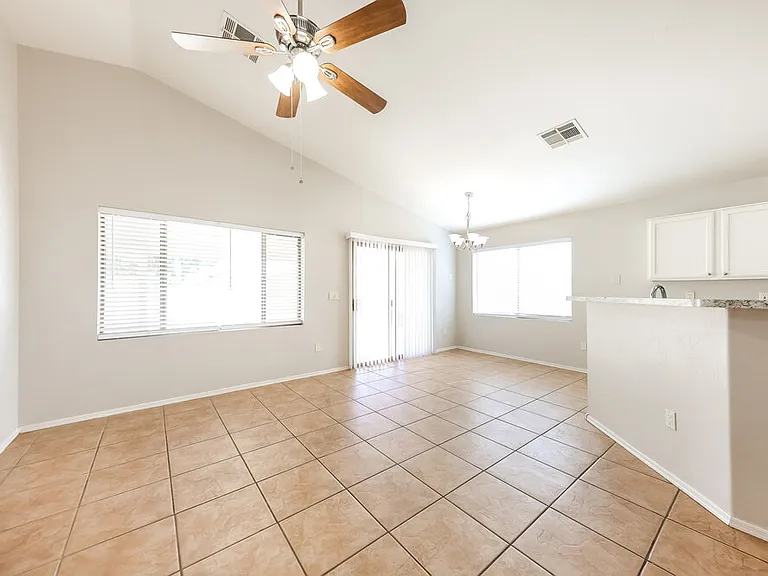 2030 E Wahalla Ln — Photo 9