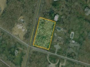 1 Stone Ln, Quogue, NY 11942