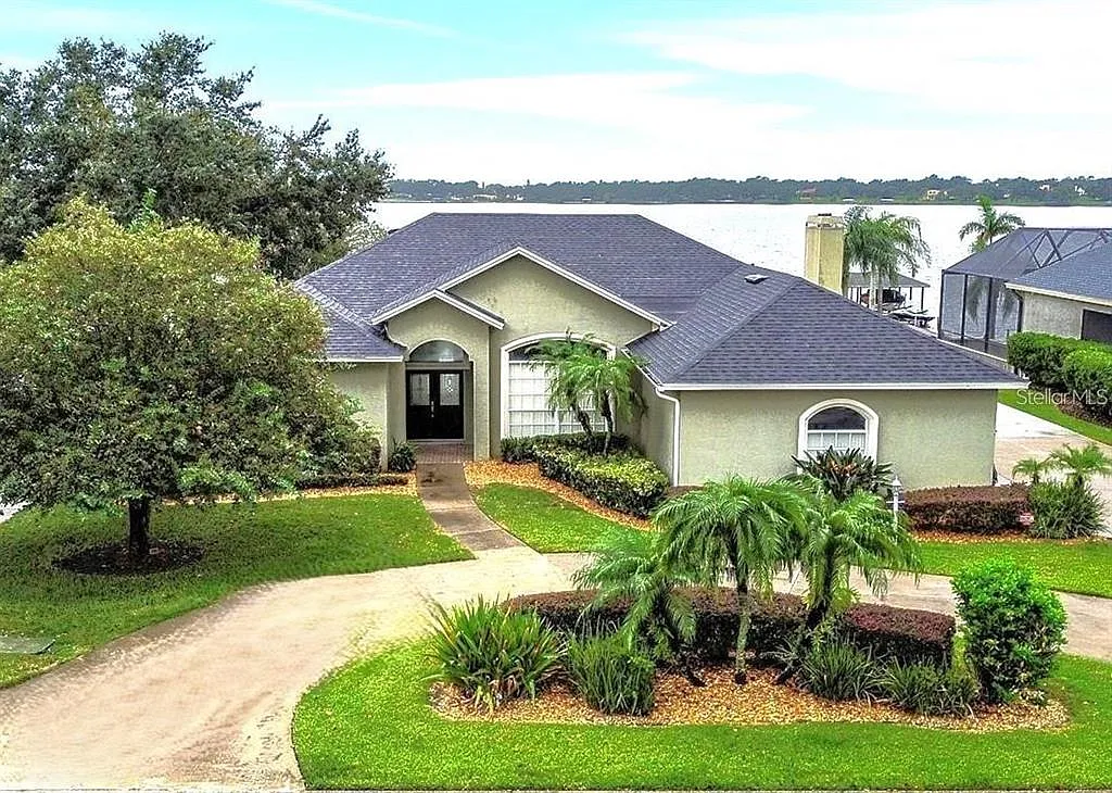 3 bed, 3.0 bath, 2266 sqft, $4,500 — Photo 1