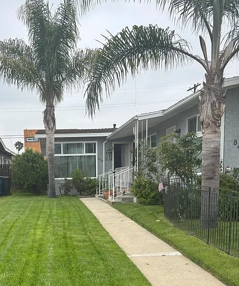 8432 Barnsley Ave — Photo 1