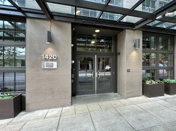 1420 NW Lovejoy St APT 432, Portland, OR 97209