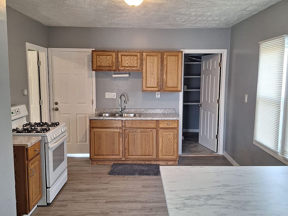 1st image of 12613 Parkhill Ave