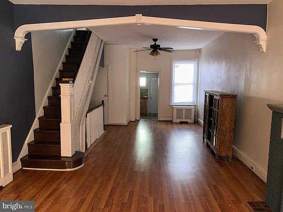 2nd image of 2509 E Monmouth St