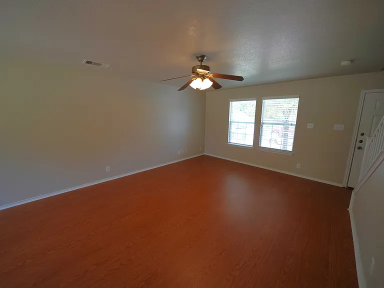 117 Angus Way — Photo 7