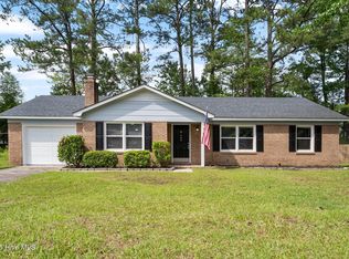 640 Shadowridge Rd, Jacksonville, NC 28546
