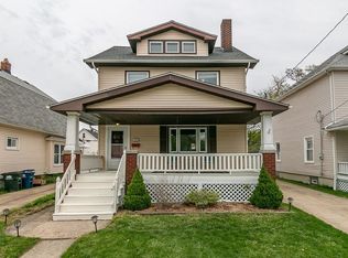 1555 Orchard Grove Ave, Lakewood, OH