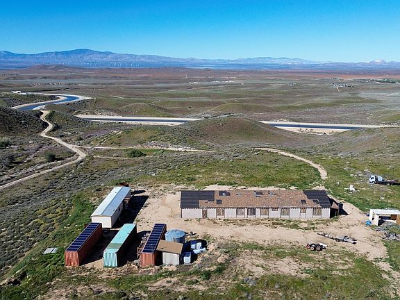2nd image of 44132 Munz Ranch Rd