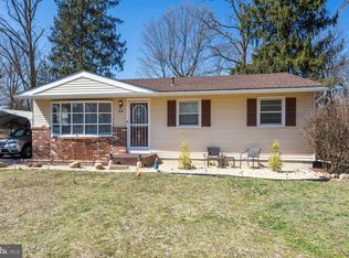 426 Magnolia Rd, Mount Laurel, NJ 08054