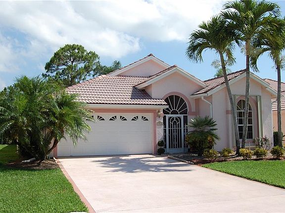 3rd image of 4996 SE Mariner Village Ln