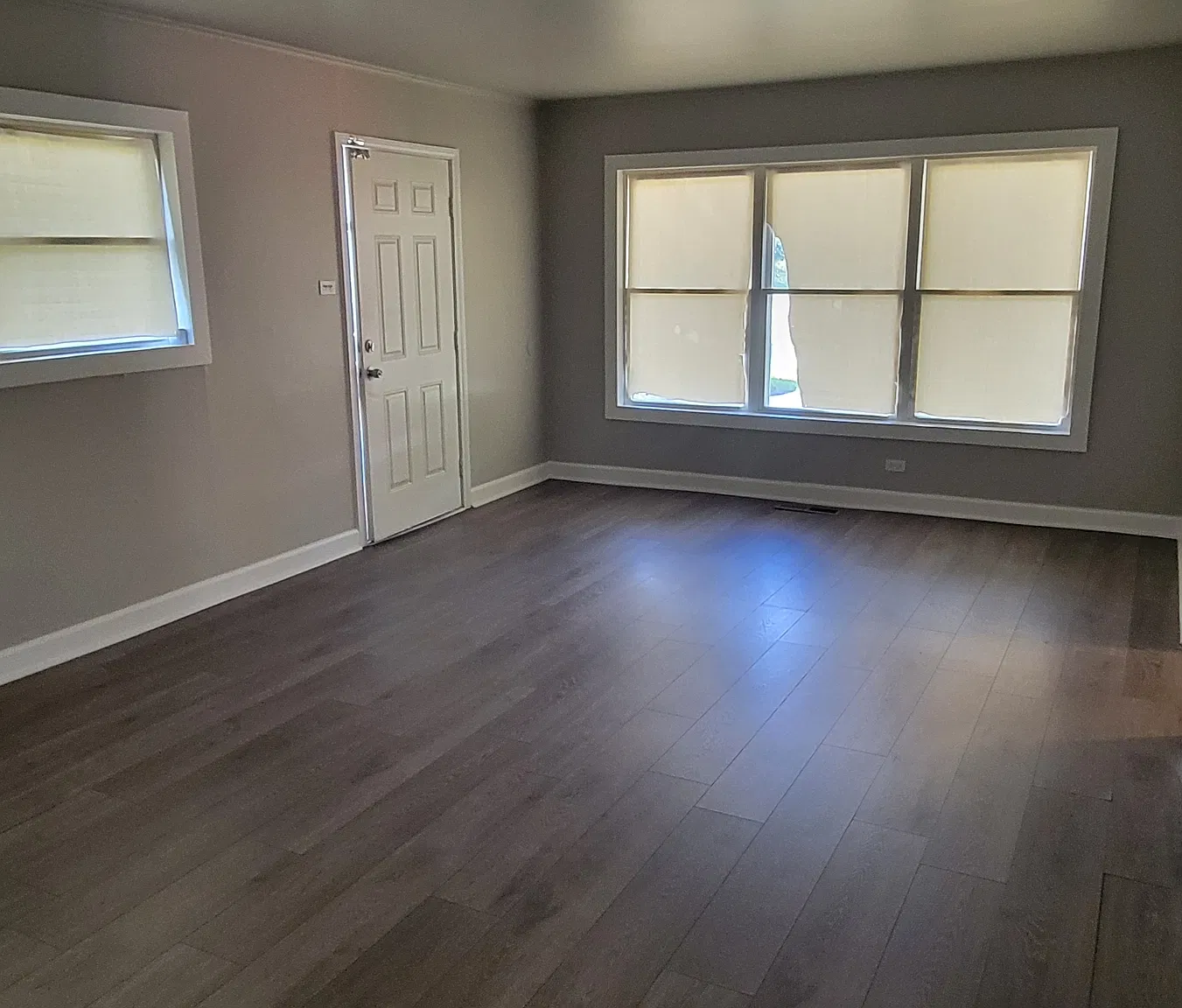 377 Indianwood Blvd - 377 Indianwood Blvd — Photo 2