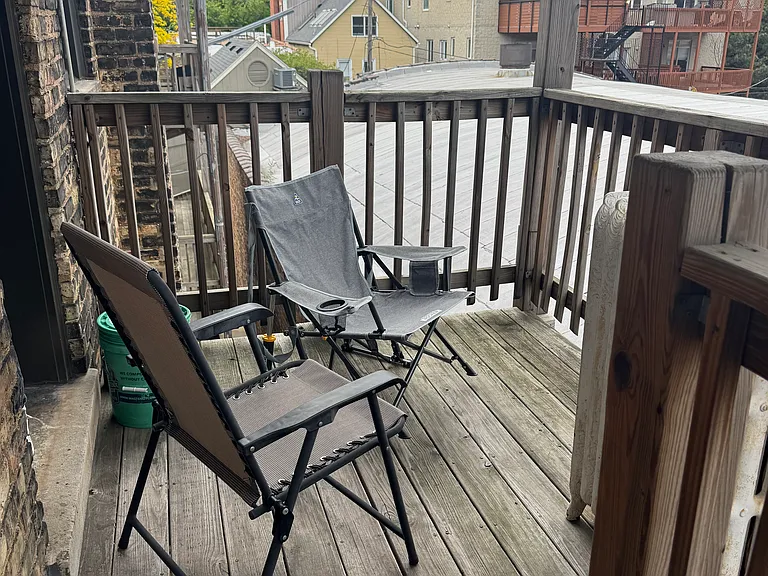 2870 N Clark St #1 — Photo 3