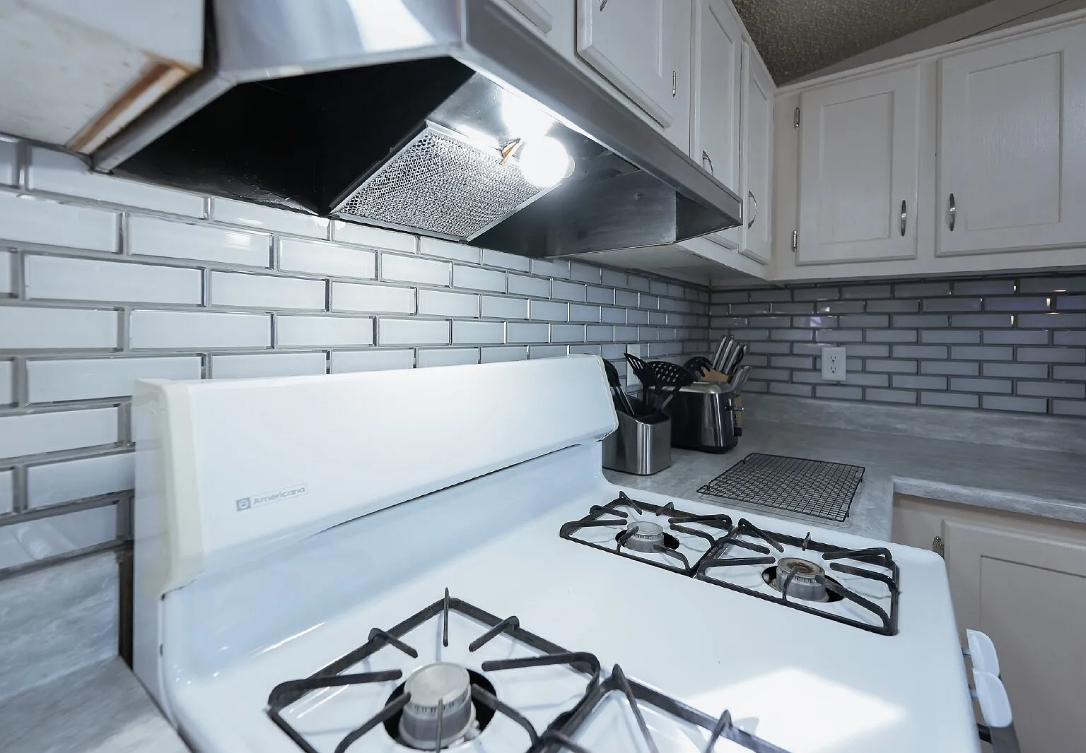 2 bed, 2.0 bath, $2,200 — Photo 4
