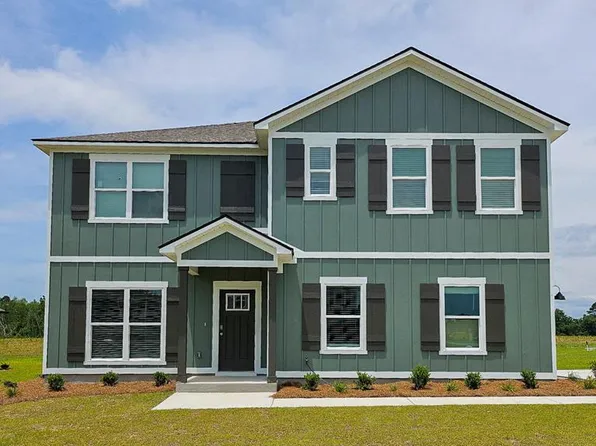 3100 Darbyshire Cir, Hahira, GA 31632