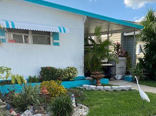 881 Peg Legs Ct, North Fort Myers, FL 33917