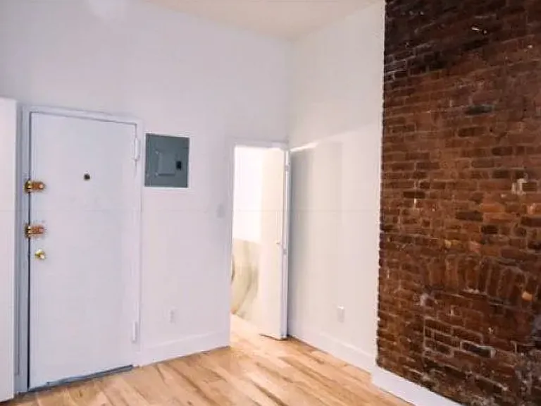 383 Convent Ave #2B — Photo 4