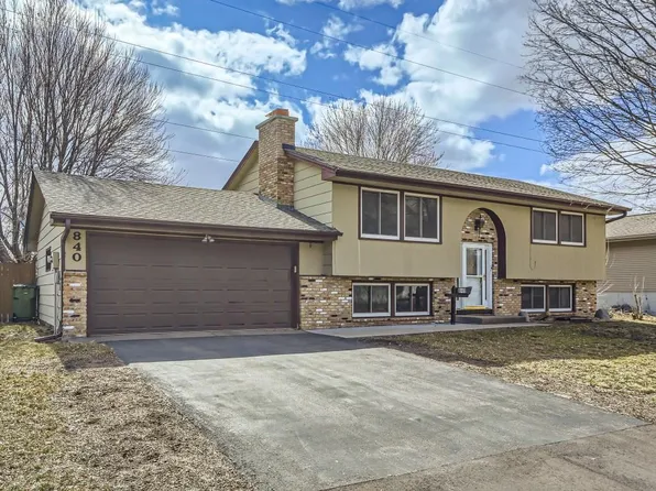 840 127th Ln NE, Blaine, MN 55434
