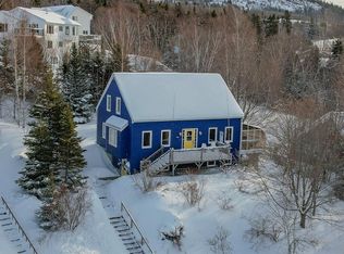 10 MacPherson Avenue, Corner Brook, NL A2H6Z2